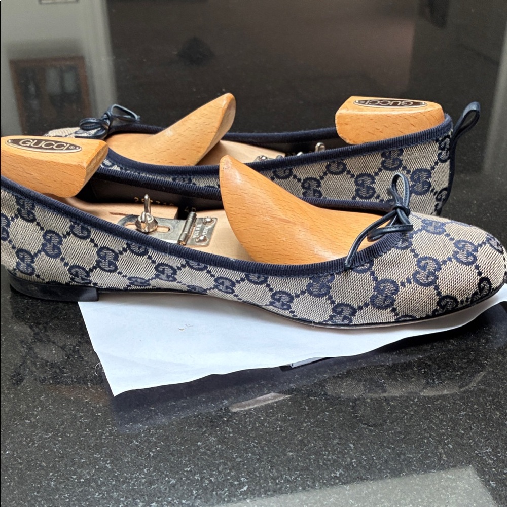 Gucci Navy Beige Monogram Flats with leather bow
